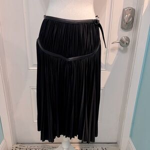 Prada Black Midi Skirt with Pleats